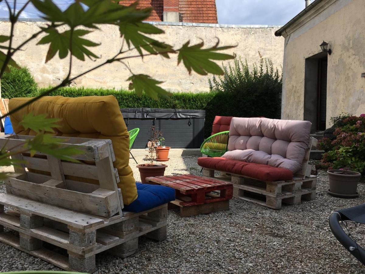 L Auberge Du Lion D Or Nanteuil-sur-Marne Exteriér fotografie