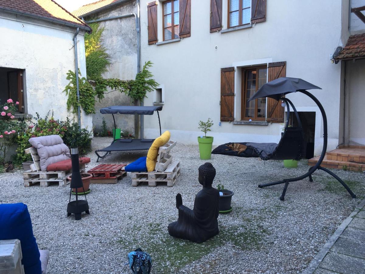 L Auberge Du Lion D Or Nanteuil-sur-Marne Exteriér fotografie