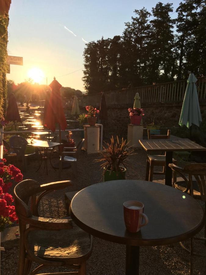 L Auberge Du Lion D Or Nanteuil-sur-Marne Exteriér fotografie